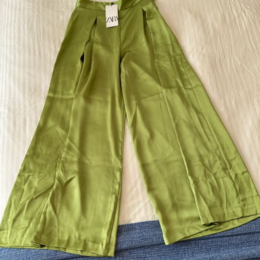 Pantaloni in raso verdi