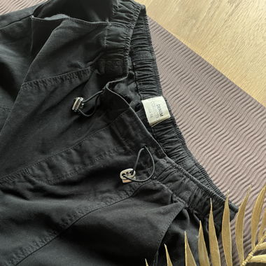 Baggy schwarze stoffhose 