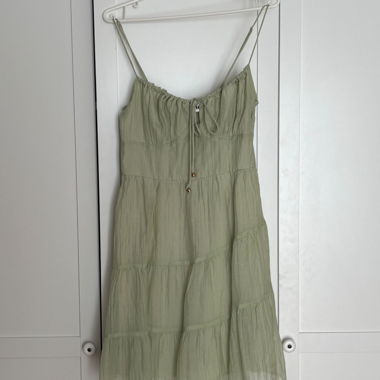 Abito Estivo Verde Chiaro con Spalline Sottili