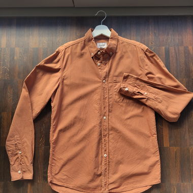 Ocher-coloured casual shirt from Pull&Bear