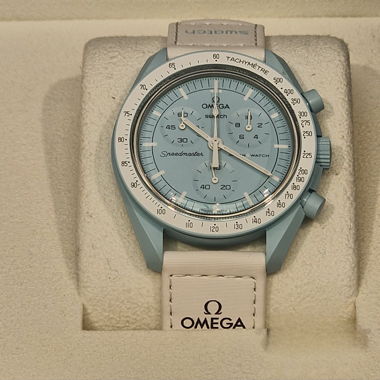Moonswatch mission to Uranus