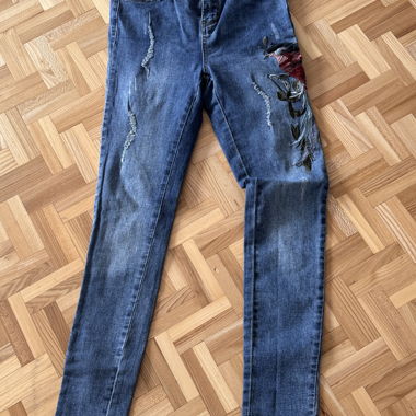 Pantalon taille 36 en excellent état 