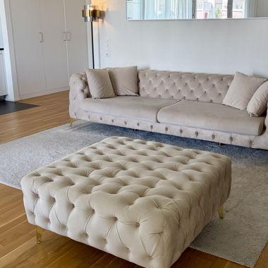 Canapé en velours 4 places avec ottoman