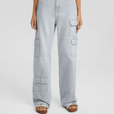 Bershka Cargo Jeans