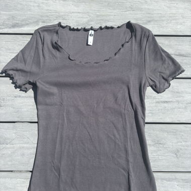 Graues Ribbed T-Shirt