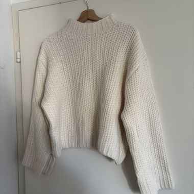 ZARA cream chunky knit sweater M