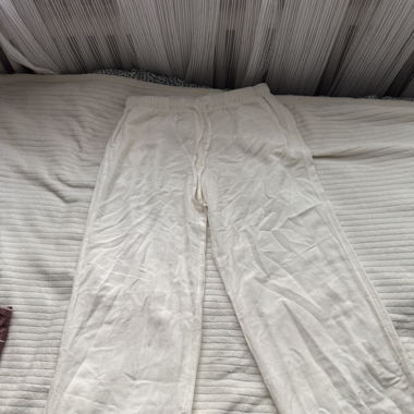 weisse Leinenhose