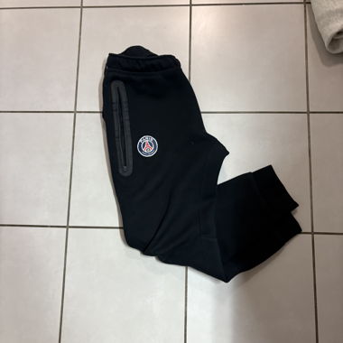 Nike Tech Paris