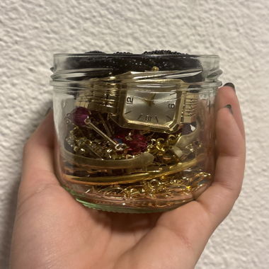 Mystery Jewelry Glass Gold