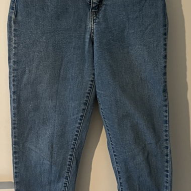Levi’s High Waisted Taper Jeans Tg. 27