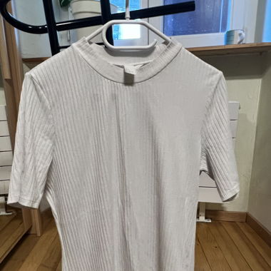 T-shirt blanc cotelé