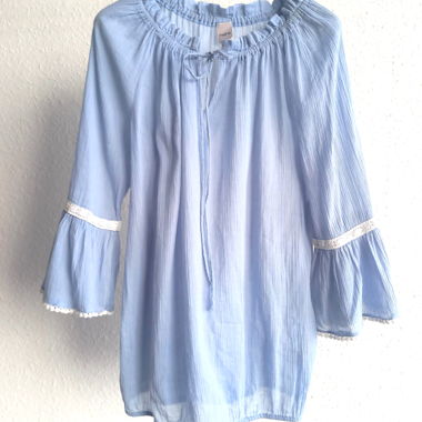 Blusa boho in cotone azzurro chiaro