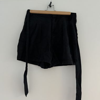 kurze Stoffhose