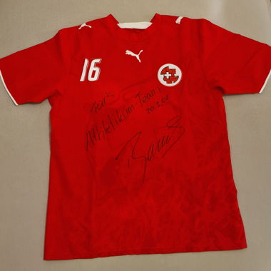 Maillot Nati suisse signé par Barnetta