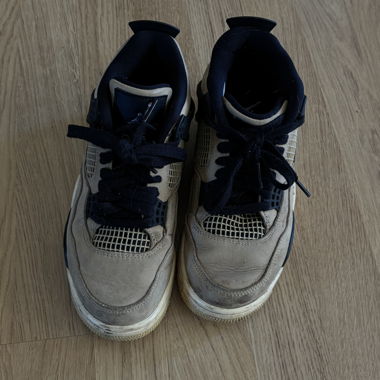 Air Jordan 4 Sneakers