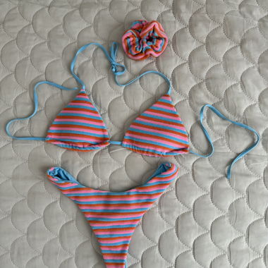 Two-piece striped bikini with matching scrunchie