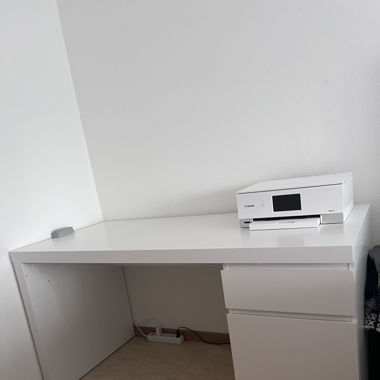 IKEA Schreibtisch