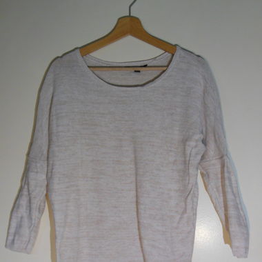 cream knitted sweater