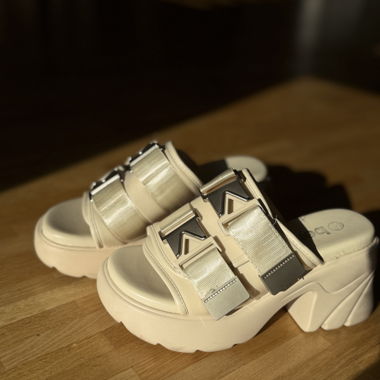 Chunky cute shoes 