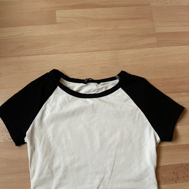Top noir et blanc 