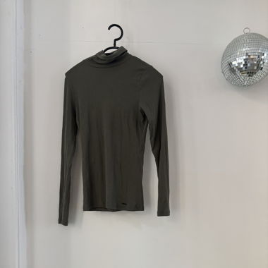 Rollkragen pullover olivgrün hollister