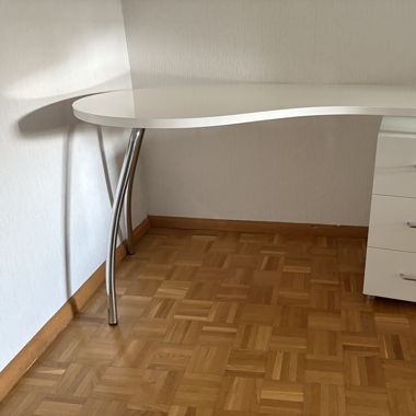 Bureau design blanc 