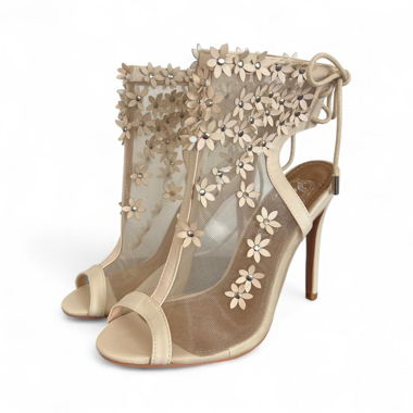 CREAM FLORAL HIGH HEELS