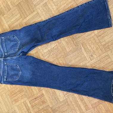 hollister low-rise boot jeans