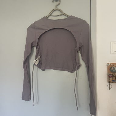 backless longsleeve