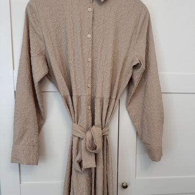 Langes Kleid
