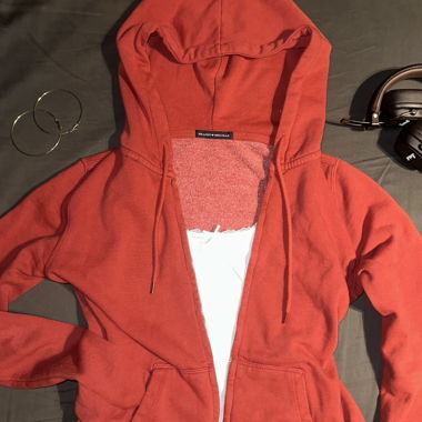 Giacca con cappuccio rossa