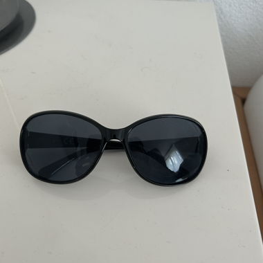 Beautiful black sunglasses 