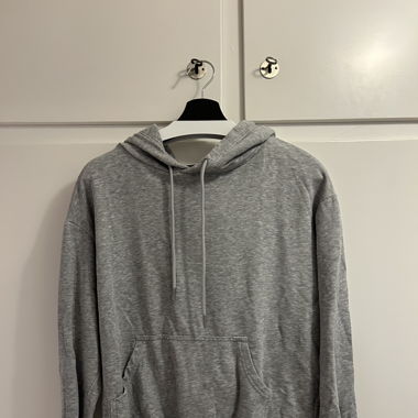 Grauer H&M Pullover