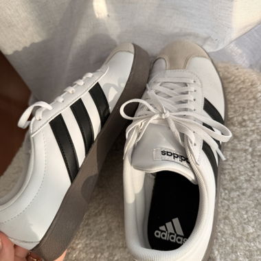 Sneaker Adidas bianco/nero