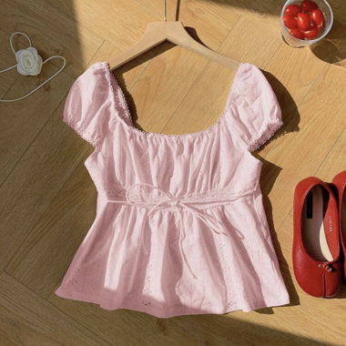 Top pour femmes rose avec cordon à nouer