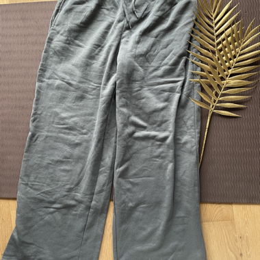 Graue baggy Trainerhosen 