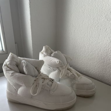 weisse winterschuhe