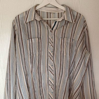 striped shirt