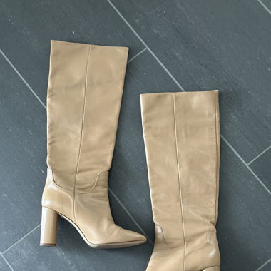 Bottes cuir beige