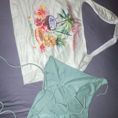 Crop top