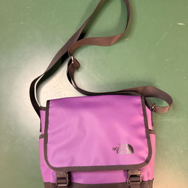 The North Face shoulder bag purple/black