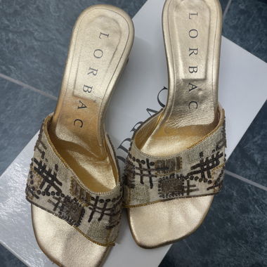 Mules Lorbac dorées ornées