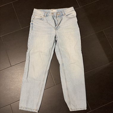 Light blue Bershka Mom Jeans