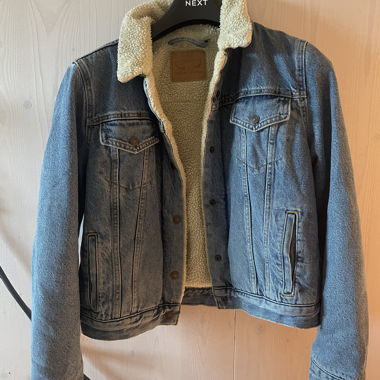 Gefütterte Levis Jacke 