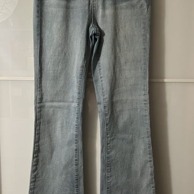 Jeans a zampa taglia 34