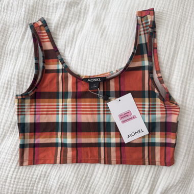 plait crop top
