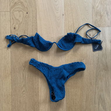 Bikini blu