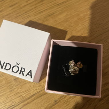 Pandora Minnie Maus Charm