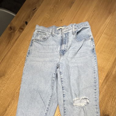 Levis High waisted mum jeans