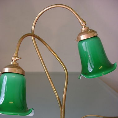 Tischlampe Messing poliert mit 2 Glasschirme